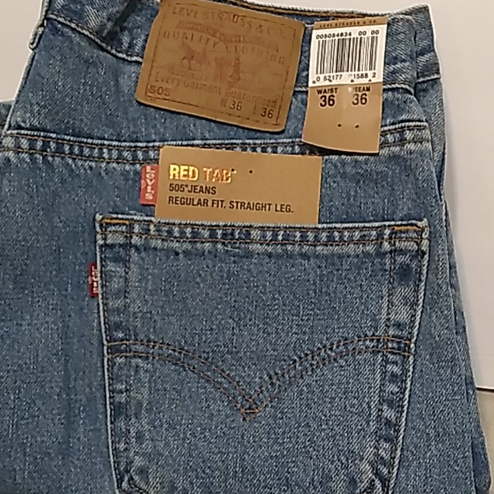 Levi red tab 605 jeans